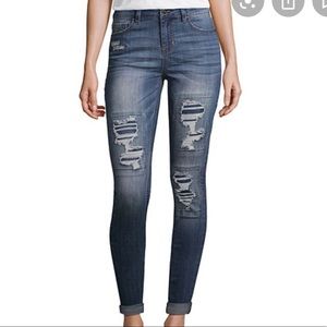 Vanilla Star Juniors Ripped Jeans 